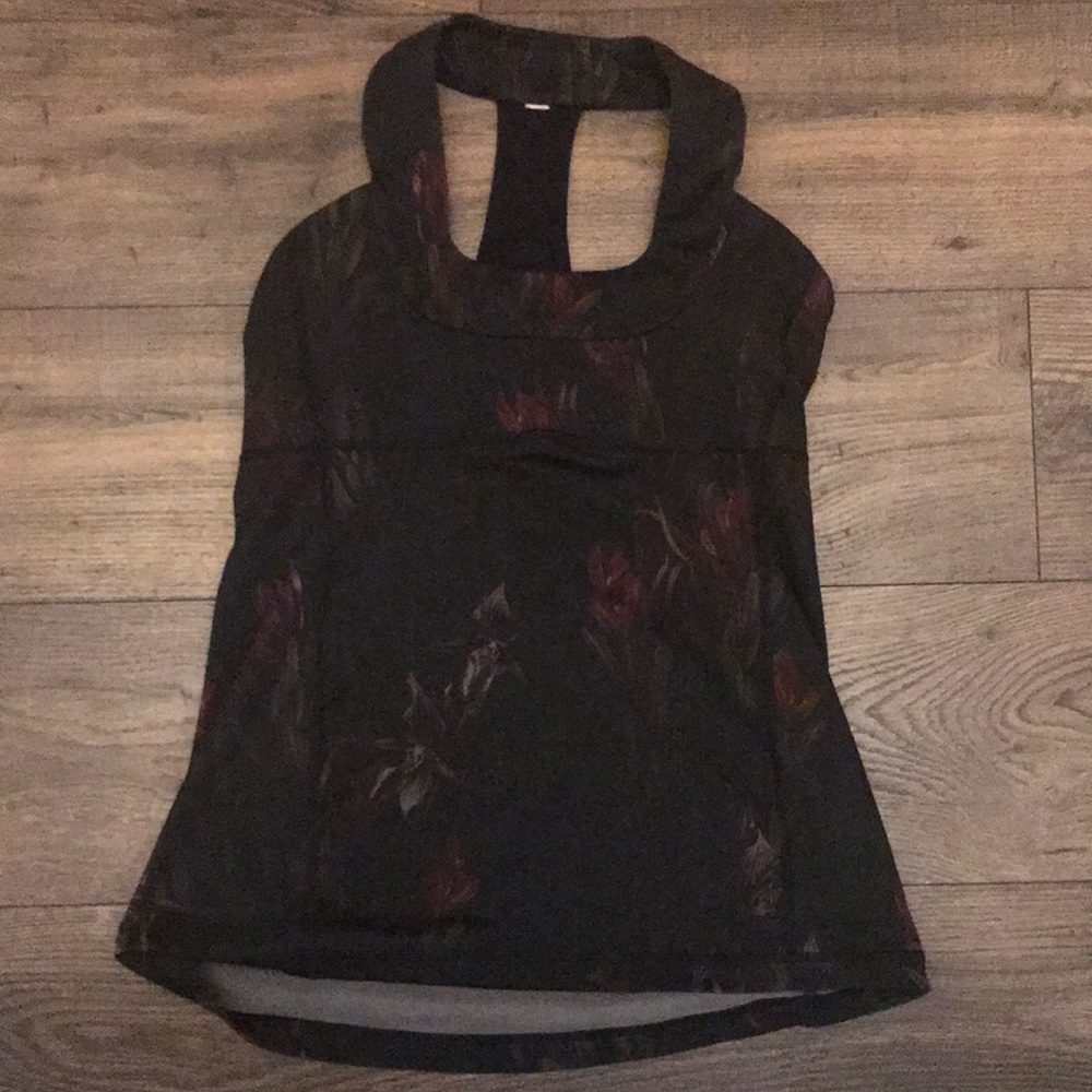 Lululemon tank